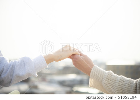 Couple couple hands connect 51055194