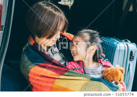 Family car camp 51055774