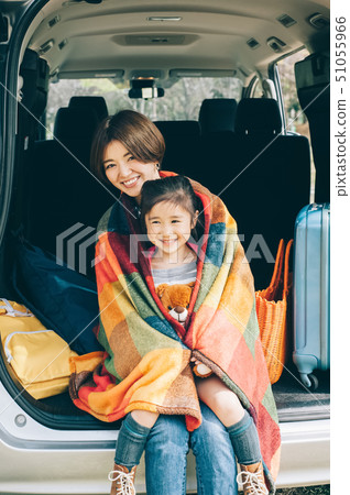 Family car camp 51055966