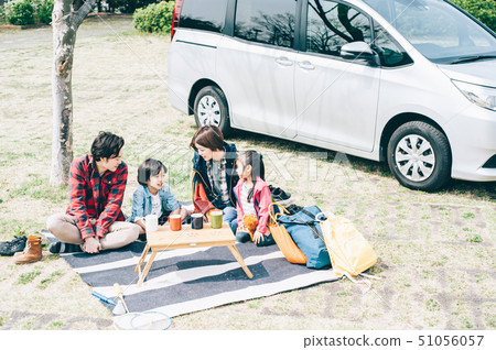 Family car camp 51056057