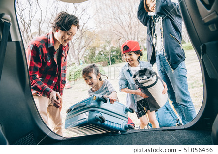 Family car camp 51056436