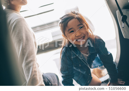 Family car drive Family car drive 51056600