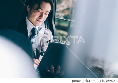男性汽車商人 男性汽車商人 51056602