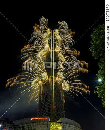樂天台北煙花表演 樂天台北煙花表演 51075380