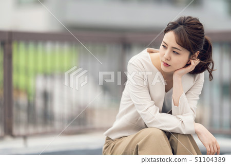Depressed business woman 51104389
