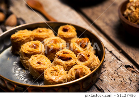 Arabic kadayif baklava dessert with cashew nut 51127486