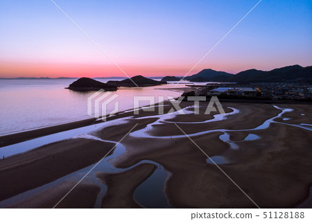 Father mother beach aerial view Father mother beach aerial view 51128188