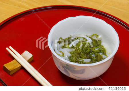 魷魚和mekabu的混合 魷魚和mekabu的混合 51134013