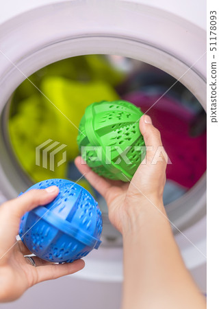 Laundry eco washing thermoplastic spheres Laundry eco washing thermoplastic spheres 51178093