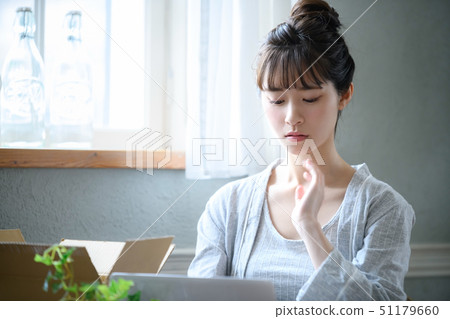 Woman lifestyle internet shopping personal computer 51179660