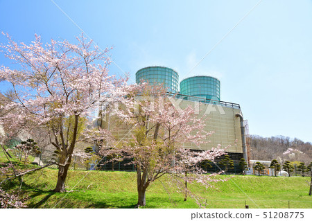 Taking a picture of the spring scenery of Hokkaido Electric Nadagawa Geothermal Power Station in the sunny Hokkaido Morimachi Nadagawa area Taking a picture of the spring scenery of Hokkaido Electric Nadagawa Geothermal Power Station in the sunny Hokkaido Morimachi Nadagawa area 51208775