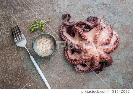 Boiled fresh octopus 51242052