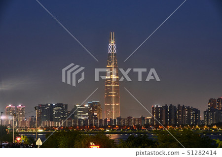 2019年5月樂天塔煙花匯演 51282414