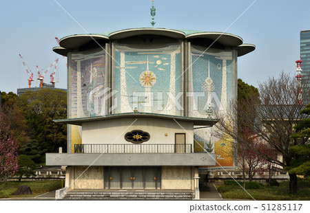 Take a walk around the Imperial Palace: Miyauchi Government Club Toukarukado Imperial Palace East Gyoen 51285117