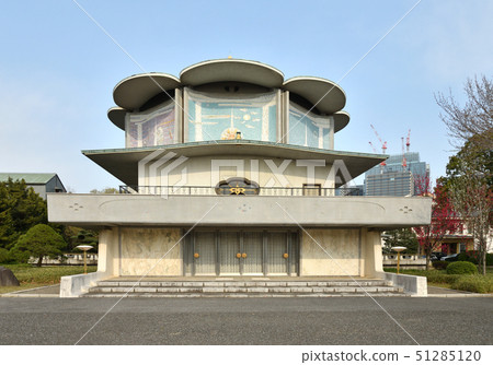 Take a walk around the Imperial Palace: Miyauchi Government Club Toukarukado Imperial Palace East Gyoen 51285120