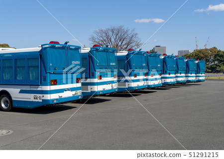 警方人員承運人 51291215