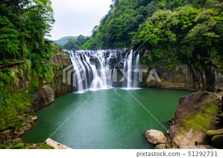 臺灣新北市平溪十分瀑布New Taipei City Waterfall, Asia, Taiwan 臺灣新北市平溪十分瀑布New Taipei City Waterfall, Asia, Taiwan 51292731