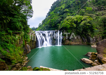 臺灣新北市平溪十分瀑布New Taipei City Waterfall, Asia, Taiwan 51292738