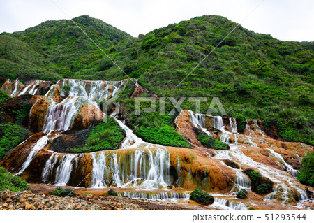 臺灣新北市瑞芳區黃金瀑布Golden Waterfall, New Taipei 臺灣新北市瑞芳區黃金瀑布Golden Waterfall, New Taipei 51293544
