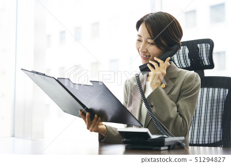 female lawyer 51294827