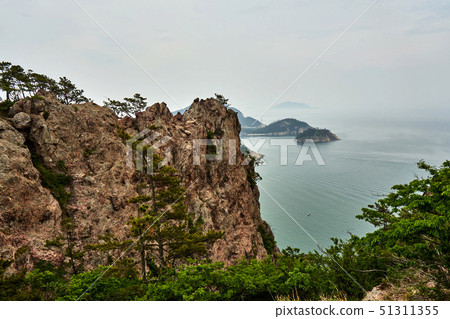 Walking the mountain path of Gogunsan-gun, Gunsan in late spring 2019 51311355