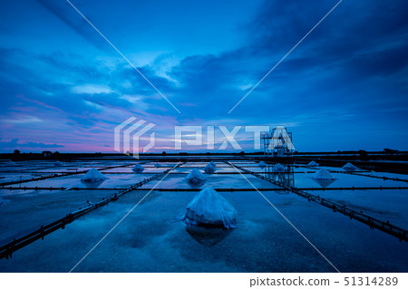 臺灣臺南井仔腳瓦盤鹽田Tainan salt pan, Asia, Taiwan 臺灣臺南井仔腳瓦盤鹽田Tainan salt pan, Asia, Taiwan 51314289