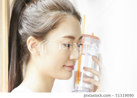 女式運動服 女式運動服 51319090