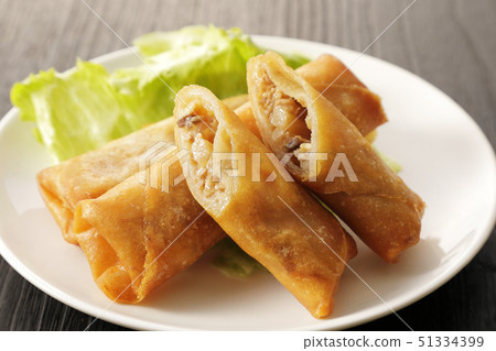 Spring roll  51334399