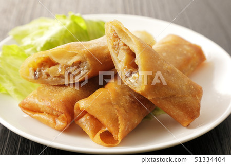 Spring roll  51334404