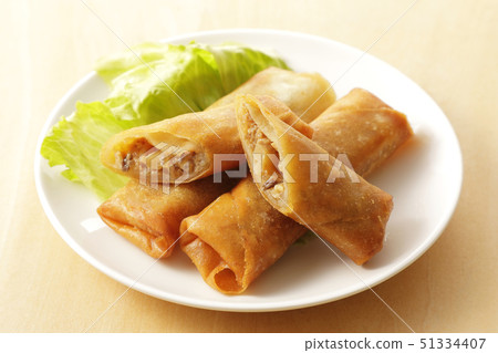 Spring roll  51334407