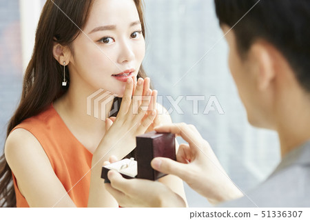 Couple proposal Couple proposal 51336307