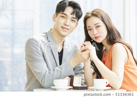 Couple proposal Couple proposal 51336361