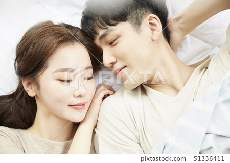 Couple lifestyle 51336411