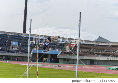 撐竿跳高 51337809