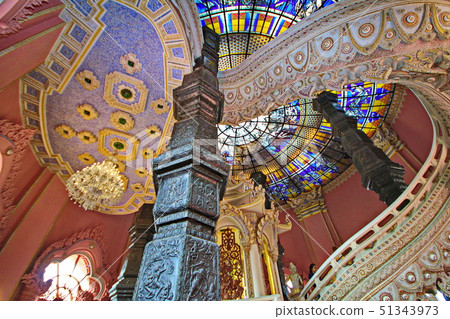 Take photo the art of Buddha  image in hall 51343973