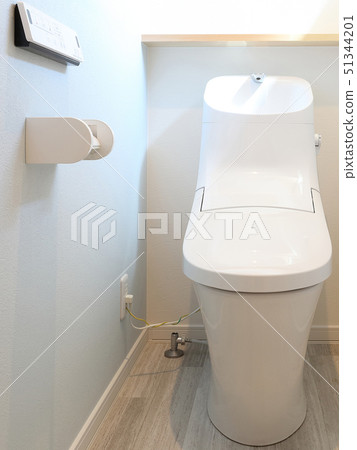 新建的住宅廁所形象 新建的住宅廁所形象 51344201