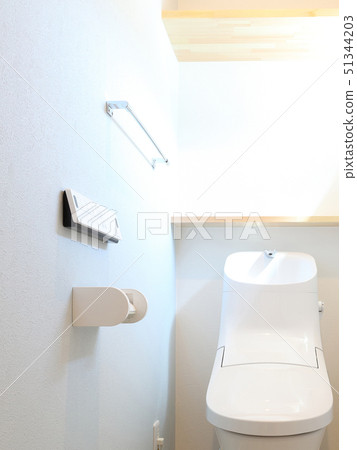新建的住宅廁所形象 51344203