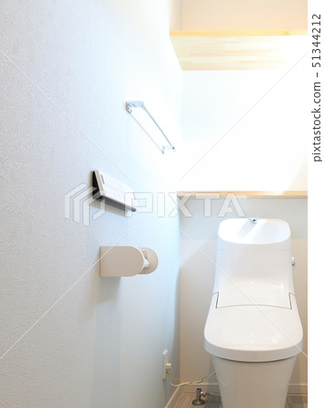 新建的住宅廁所形象 新建的住宅廁所形象 51344212