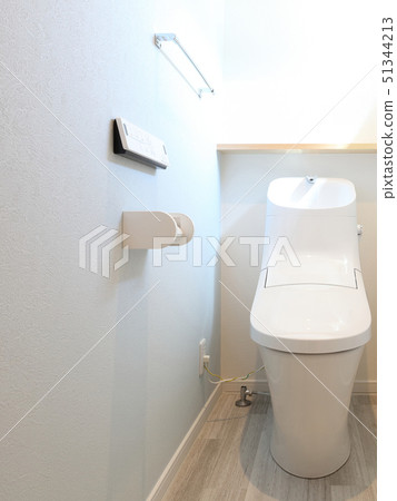 新建的住宅廁所形象 51344213