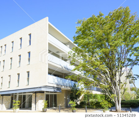 Low-class luxury condominiums 51345289