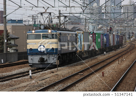 EF65535 牽引貨運列車(帶有石別頭標誌,位於什手站) EF65535 牽引貨運列車(帶有石別頭標誌,位於什手站) 51347141