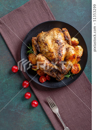 Grilled chicken on black plate 51353299