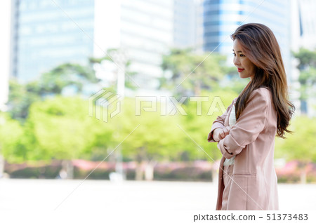 Korean women's expression, lifestyle, relaxation in park Korean women's expression, lifestyle, relaxation in park 51373483
