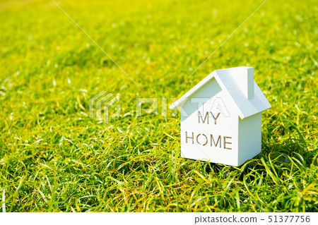 Image of housing 51377756