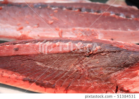 Tuna dismantling show 51384531