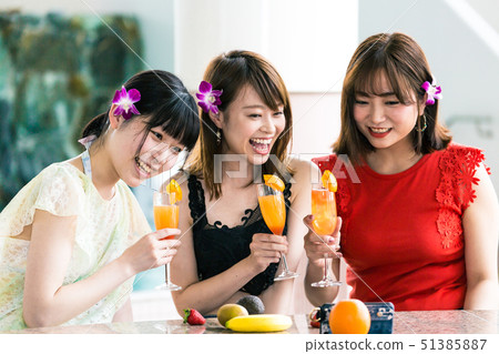 Resort women 51385887