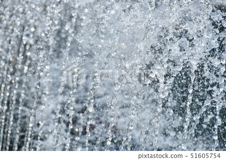 Splashes Splashes 51605754