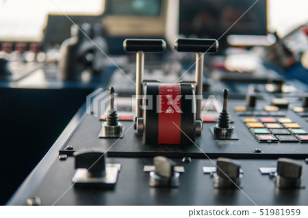 Bridge ship equipment of offshore dp vessel 51981959