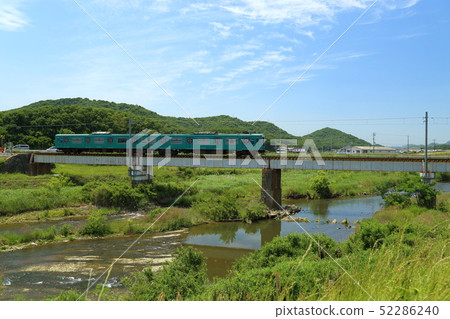 JR West Japan Kakogawa Line [around Kiryu Station Cross the Manganinji River] 52286240