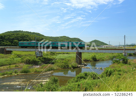 JR西日本加古川線[桐生站周圍穿過Manganinji河] 52286245